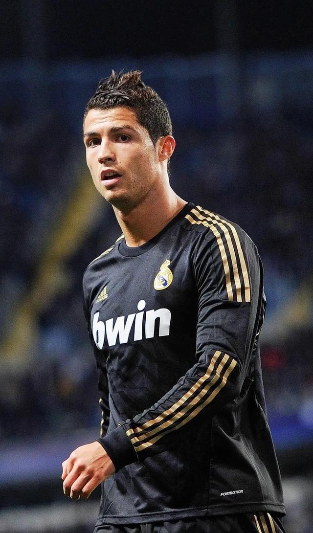 C罗新星关键助攻表现惊艳，公牛未来可期！的简单介绍